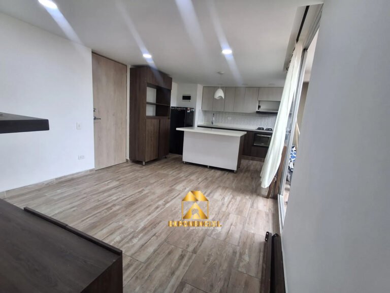 Apartamento Sabaneta El Carmelo Monteflor, Parqueadero Y Útil